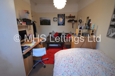 Thumbnail photo of 8 Bedroom Mid Terraced House in 9 Brudenell Avenue, Leeds, LS6 1HD