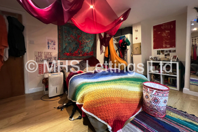 Thumbnail photo of 6 Bedroom Mid Terraced House in 16 Newport Gardens, Leeds, LS6 3DA