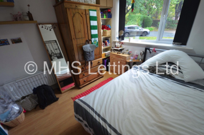 Thumbnail photo of 3 Bedroom Ground Floor Flat in 27 The Poplars, Leeds, LS6 2BT