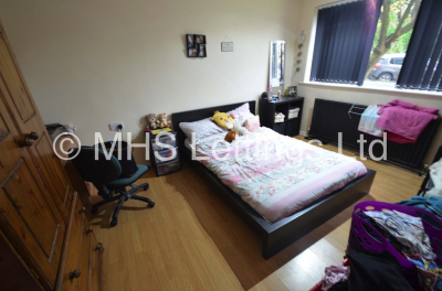 Thumbnail photo of 3 Bedroom Ground Floor Flat in 27 The Poplars, Leeds, LS6 2BT