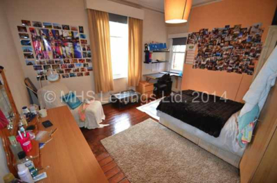 Thumbnail photo of 10 Bedroom Mid Terraced House in 22 Regent Park Avenue, Leeds, LS6 2AU