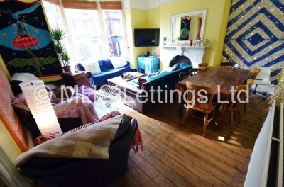 Thumbnail photo of 8 Bedroom Mid Terraced House in 41 Regent Park Terrace, Leeds, LS6 2AX