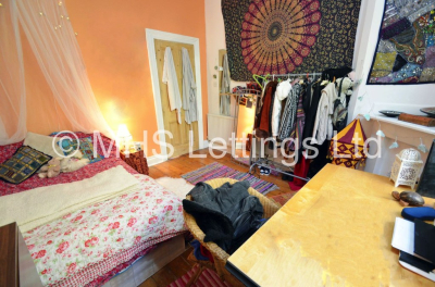 Thumbnail photo of 8 Bedroom Mid Terraced House in 41 Regent Park Terrace, Leeds, LS6 2AX