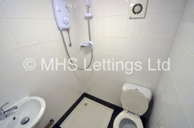 Thumbnail photo of 1 Bedroom Studio in 15a Royal Park Mount, Leeds, LS6 1HL