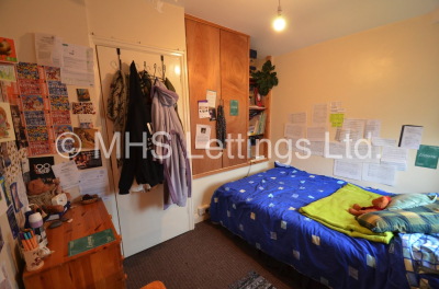Thumbnail photo of 5 Bedroom Semi-Detached House in 7 Newport View, Leeds, LS6 3BX