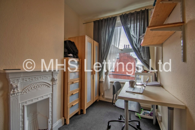 Thumbnail photo of 4 Bedroom End Terraced House in 4 Broomfield View, Leeds, LS6 3DH