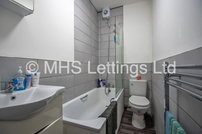 Thumbnail photo of 5 Bedroom End Terraced House in 28 Clarkson View, Woodhouse, Leeds, LS6 2LB
