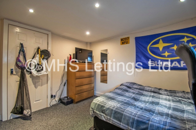 Thumbnail photo of 5 Bedroom End Terraced House in 28 Clarkson View, Woodhouse, Leeds, LS6 2LB