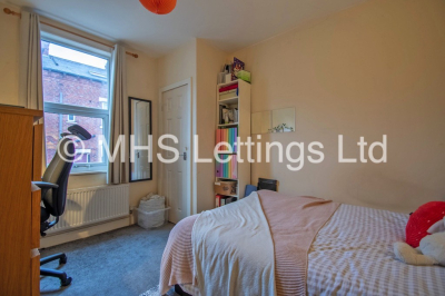 Thumbnail photo of 5 Bedroom End Terraced House in 28 Clarkson View, Woodhouse, Leeds, LS6 2LB