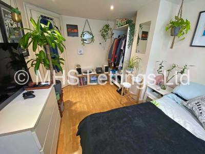 Thumbnail photo of 3 Bedroom Mid Terraced House in 5 Lumley Avenue, Leeds, LS4 2LR