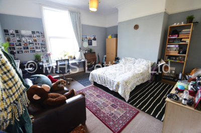 Thumbnail photo of 12 Bedroom Semi-Detached House in The Mansion, Grosvenor Road, LS6 2DZ