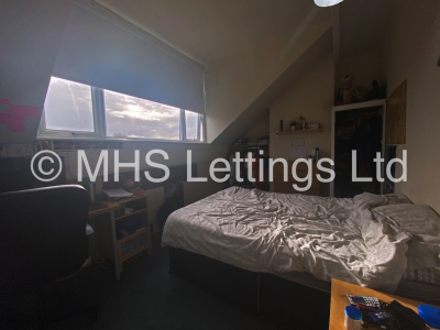 Thumbnail photo of 4 Bedroom End Terraced House in 1 Pearson Terrace, Leeds, LS6 1HZ