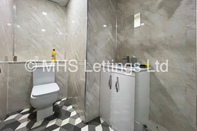 Thumbnail photo of 3 Bedroom Apartment in Flat 3, 2 St John's Terrace, Leeds, LS3 1DY