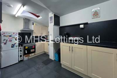 Thumbnail photo of 5 Bedroom End Terraced House in 35 Estcourt Avenue, Leeds, LS6 3ET