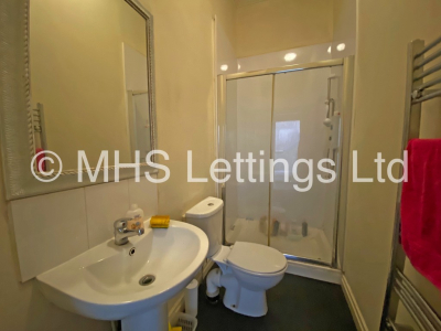 Thumbnail photo of 9 Bedroom Mid Terraced House in 211 Belle Vue Road, Leeds, LS3 1HG