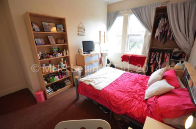 Thumbnail photo of 9 Bedroom Mid Terraced House in 42 Hanover Square, Leeds, LS3 1BQ