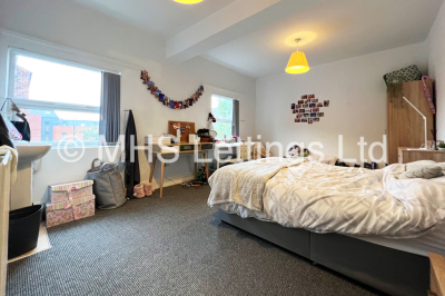 Thumbnail photo of 9 Bedroom Mid Terraced House in 42 Hanover Square, Leeds, LS3 1BQ