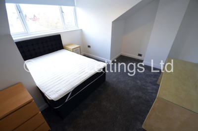 Thumbnail photo of 6 Bedroom Mid Terraced House in 8 Headingley Mount, Leeds, LS6 3EL
