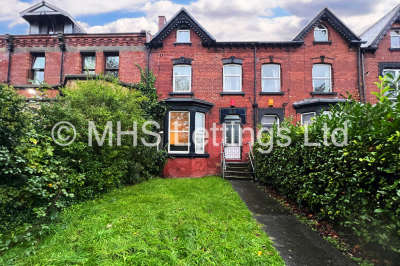 Thumbnail photo of 8 Bedroom Mid Terraced House in 124 Belle Vue Road, Leeds, LS3 1HF