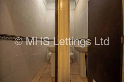 Thumbnail photo of 8 Bedroom Mid Terraced House in 124 Belle Vue Road, Leeds, LS3 1HF