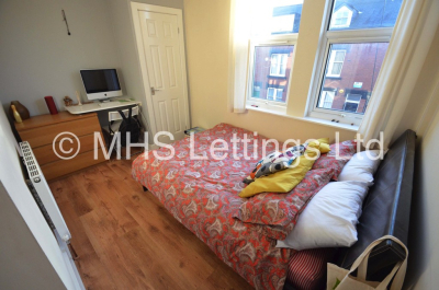 Thumbnail photo of 6 Bedroom Mid Terraced House in 36 Hartley Grove, Leeds, LS6 2LD