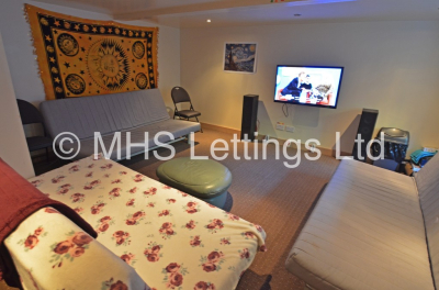 Thumbnail photo of 10 Bedroom Mid Terraced House in 138 Woodsley Road, Leeds, LS2 9LZ