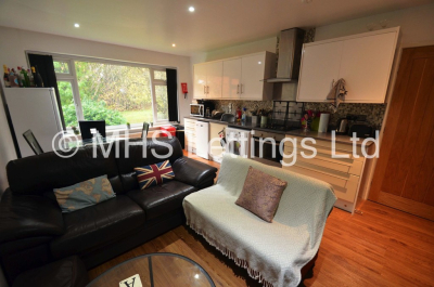 Thumbnail photo of 3 Bedroom Ground Floor Flat in 12 The Poplars, Leeds, LS6 2BT