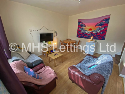 Thumbnail photo of 5 Bedroom Mid Terraced House in 47 Royal Park Avenue, Leeds, LS6 1EZ