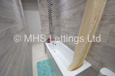Thumbnail photo of 7 Bedroom Mid Terraced House in 5 Brudenell Grove, Leeds, LS6 1HP