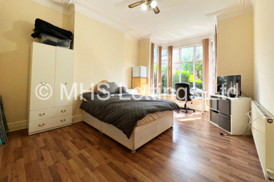 Thumbnail photo of 7 Bedroom Mid Terraced House in 35 Brudenell Mount, Leeds, LS6 1HS