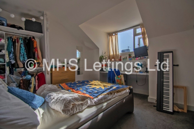 Thumbnail photo of 7 Bedroom End Terraced House in 73 Victoria Road, Leeds, LS6 1DR