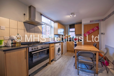 Thumbnail photo of 7 Bedroom End Terraced House in 73 Victoria Road, Leeds, LS6 1DR