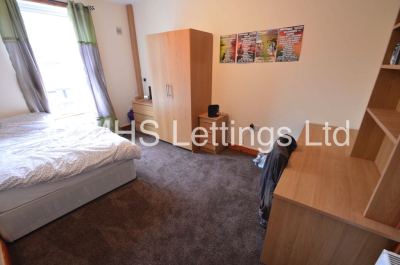 Thumbnail photo of 6 Bedroom End Terraced House in 189 Cardigan Lane, Leeds, LS6 1DX