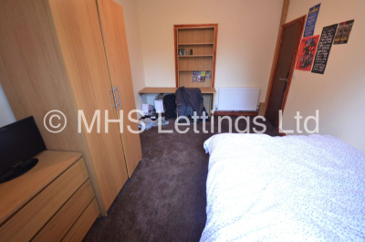 Thumbnail photo of 6 Bedroom End Terraced House in 189 Cardigan Lane, Leeds, LS6 1DX