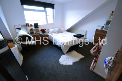 Thumbnail photo of 5 Bedroom Mid Terraced House in 23 Brudenell View, Leeds, LS6 1HG