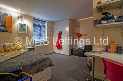 Thumbnail photo of 6 Bedroom Mid Terraced House in 23 Granby Grove, Leeds, LS6 3BE