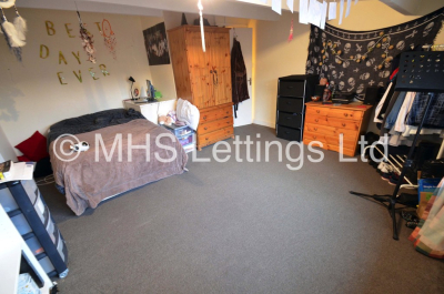 Thumbnail photo of 6 Bedroom Mid Terraced House in 64 Manor Drive, Leeds, LS6 1DD