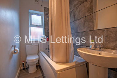 Thumbnail photo of 5 Bedroom Mid Terraced House in 46 Hartley Grove, Leeds, LS6 2LD