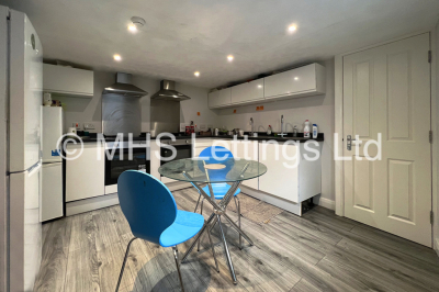 Thumbnail photo of 7 Bedroom End Terraced House in 27 Richmond Mount, Leeds, LS6 1DG