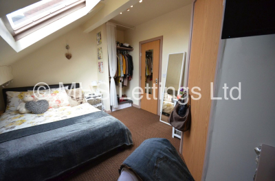 Thumbnail photo of 5 Bedroom Mid Terraced House in 24 Hessle Avenue, Leeds, LS6 1EF