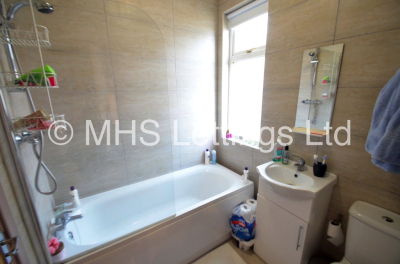 Thumbnail photo of 5 Bedroom Mid Terraced House in 24 Hessle Avenue, Leeds, LS6 1EF