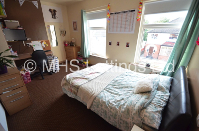 Thumbnail photo of 5 Bedroom Mid Terraced House in 24 Hessle Avenue, Leeds, LS6 1EF