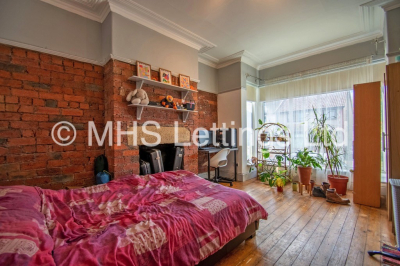 Thumbnail photo of 5 Bedroom Mid Terraced House in 16 Hessle Avenue, Leeds, LS6 1EF