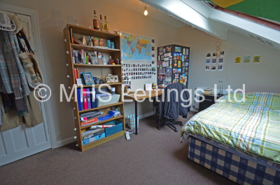 Thumbnail photo of 3 Bedroom Mid Terraced House in 26 Mayville Road, Leeds, LS6 1NF