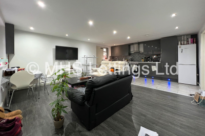 Thumbnail photo of 3 Bedroom Detached House in 12 Harold Mount, Leeds, LS6 1PW