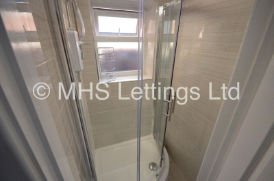 Thumbnail photo of 3 Bedroom Detached House in 12 Harold Mount, Leeds, LS6 1PW