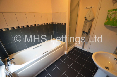 Thumbnail photo of 3 Bedroom Mid Terraced House in 3 Knowle Avenue, Leeds, LS4 2PQ