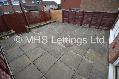 Thumbnail photo of 2 Bedroom Mid Terraced House in 17 Consort View, Leeds, LS3 1NX