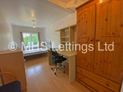 Thumbnail photo of 4 Bedroom Semi-Detached House in 8 Trenic Crescent, Leeds, LS6 3DL