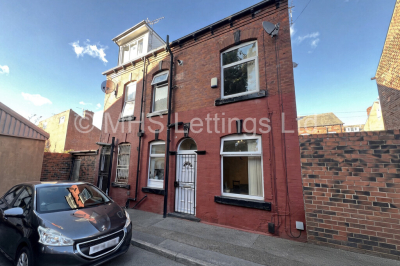 Thumbnail photo of 2 Bedroom Mid Terraced House in 8 Branksome Place, Leeds, LS6 1RQ